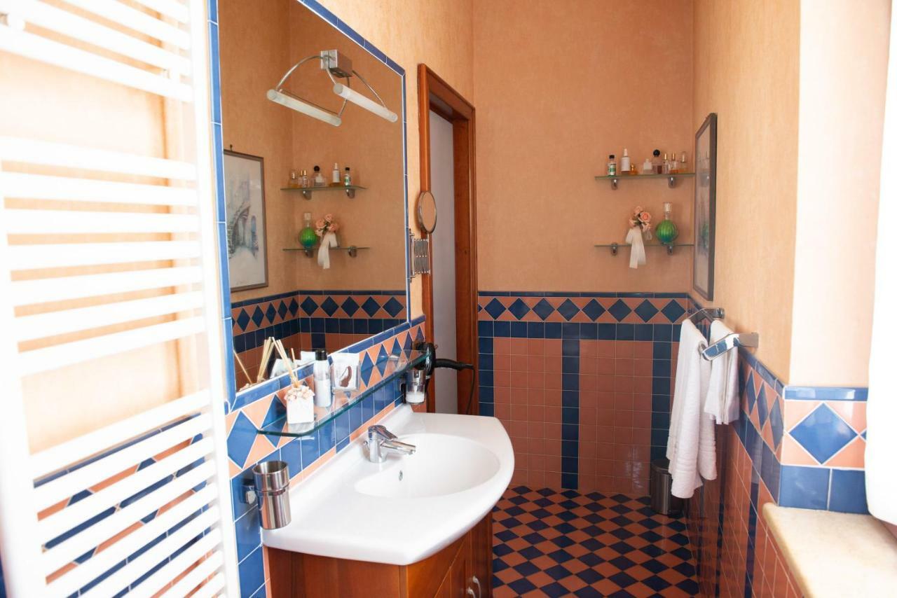 Villa Lucia Terrazza Panoramica Кастелламмаре-ди-Стабия Экстерьер фото