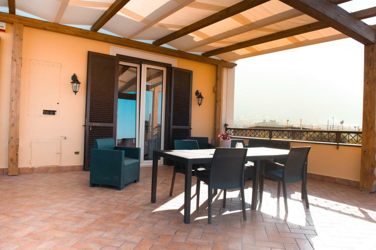 Villa Lucia Terrazza Panoramica Кастелламмаре-ди-Стабия Экстерьер фото